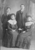 FORTIER François (P57350), fils, FORTIER Joseph (P1458), ses filles FORTIER Josephine (P1459) et FORTIER Malvina (P1457) 